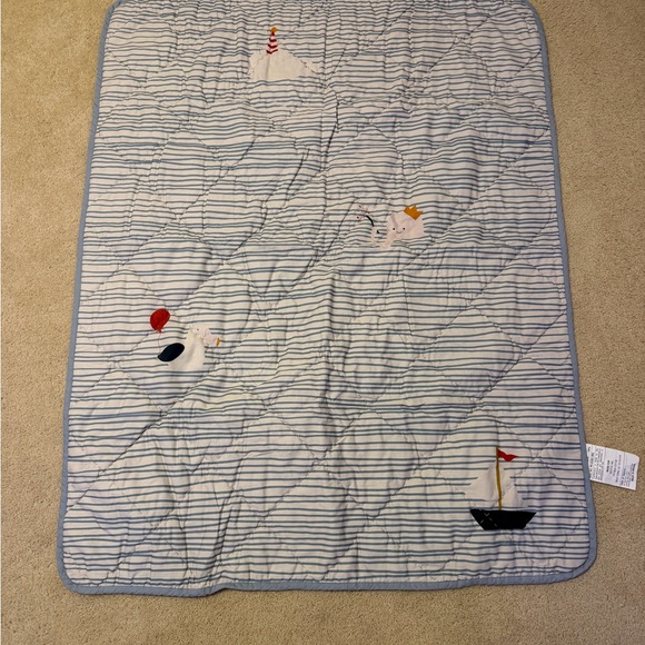 Nestig Crib Blue and White Striped Quilt Baby